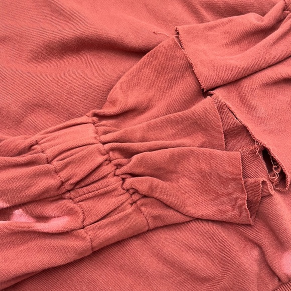 Moon River Cold Shoulder Distressed sweatshirt - Picture 3 of 4